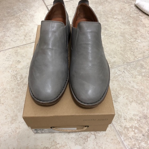 Kenneth Cole Shoes - KENNETH COLE Gentle Souls grey flats EssexLE 